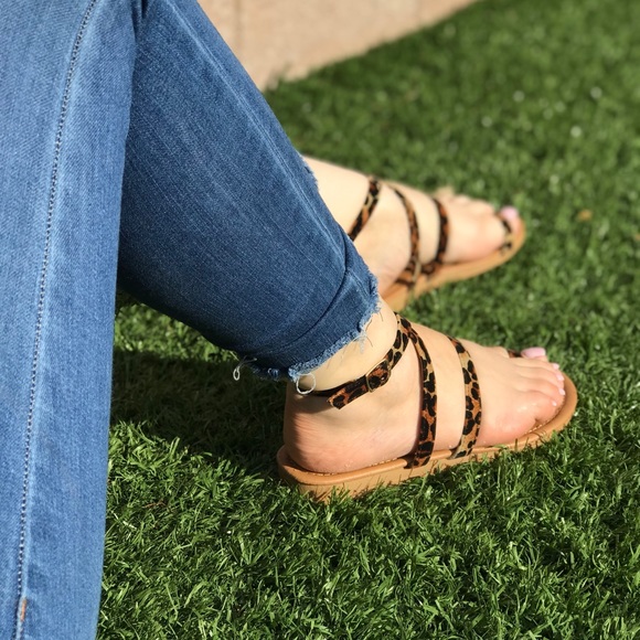 “Savannah” Leopard Sandal - Picture 3 of 4